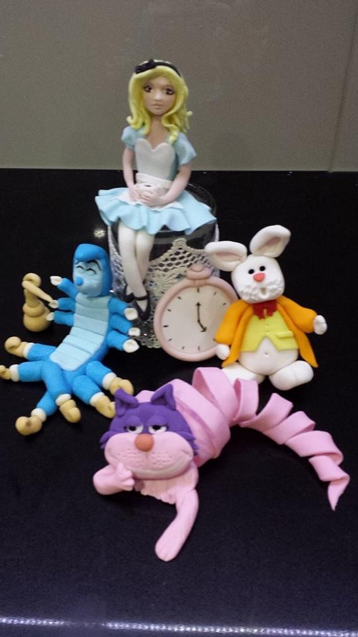 Alice in wonderland toppers
