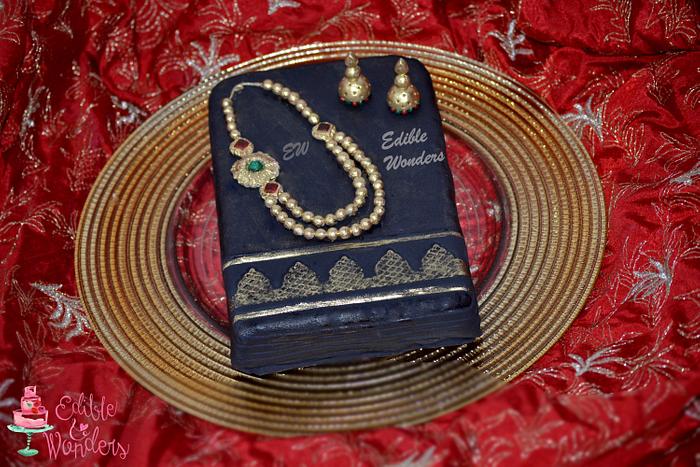 Indian ethnic wear and jewels cake !!