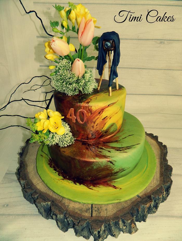 cake for photographer with vivid flowers