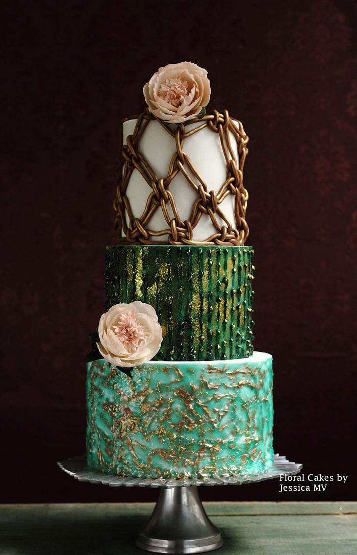 VINTAGE MACRAMES WEDDING CAKE