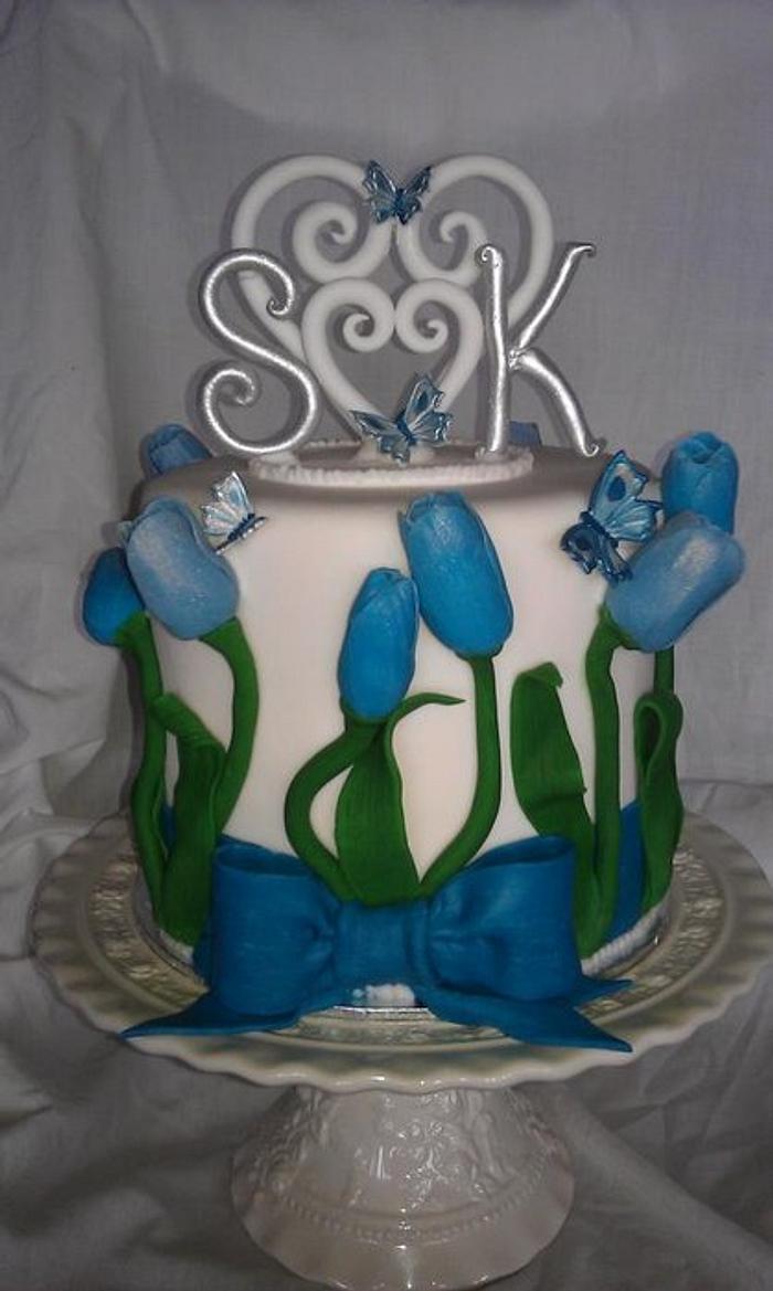 Tulip Wedding Cake, my first cake disaster