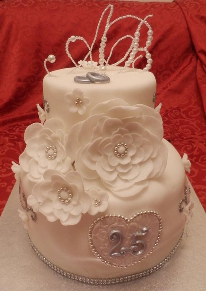 anniversary wedding cake