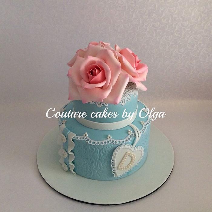 Roses and laces cake