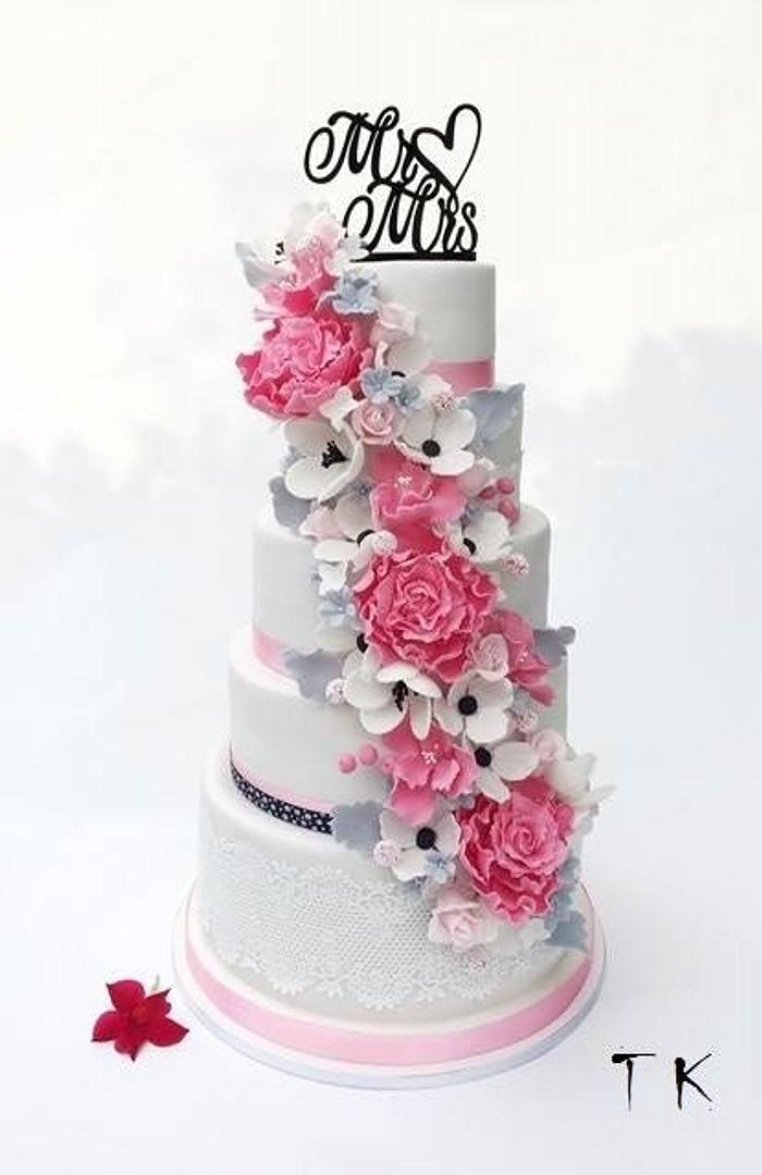 wedding cake with flowers