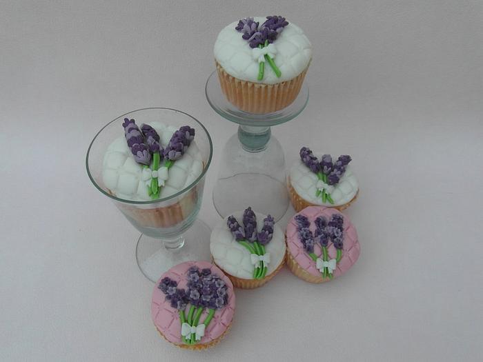 Lavender cupecakes