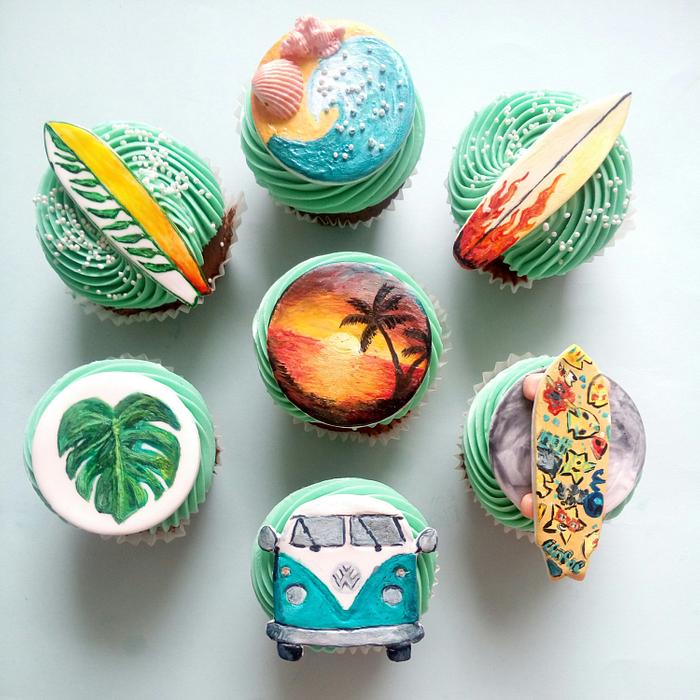 Surfing cupcakes