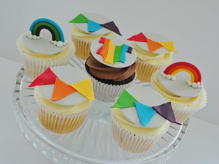 Bright and colourful baby shower cupcakes...slight retro feel!
