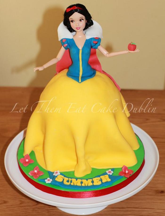 Snow White Princess Doll cake