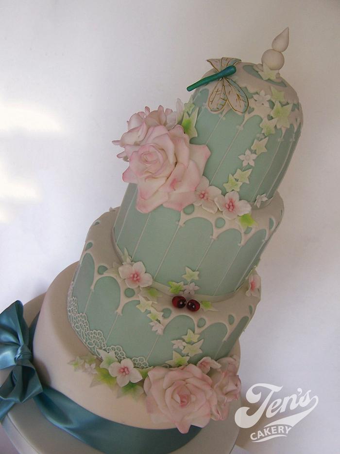 Birdcage cake