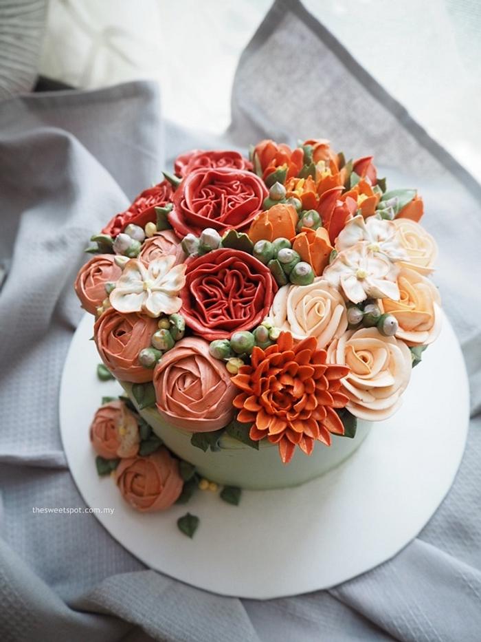 Roses and tulips buttercream flower cake