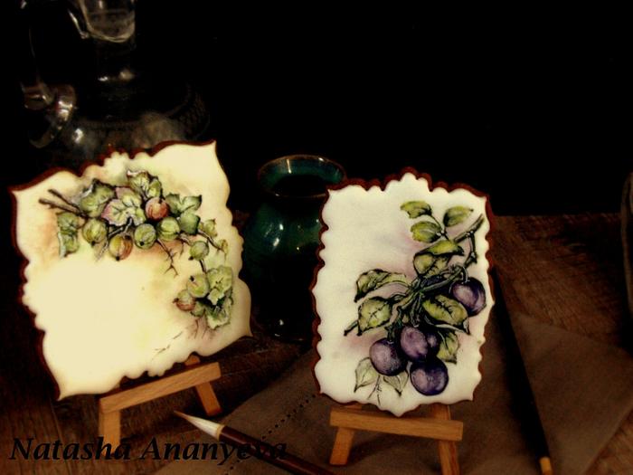 Watercolour painting on cookies, imitation of china porcelain painting