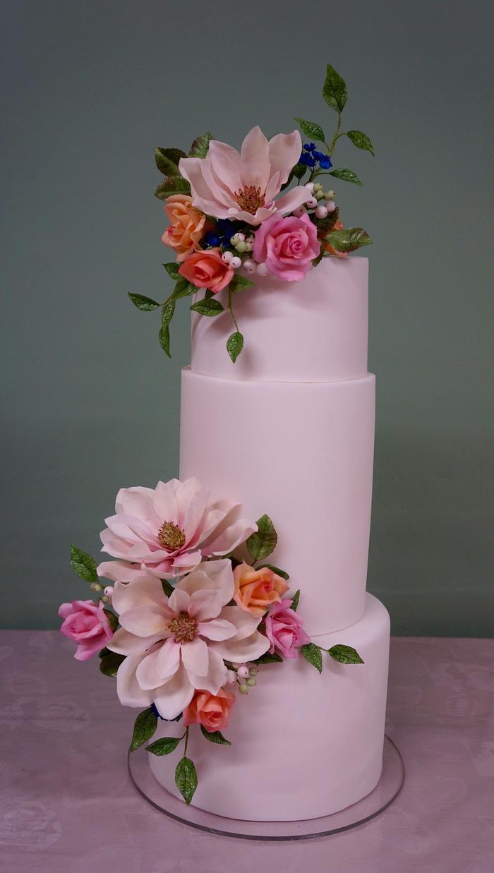 Magnolia cake without the painting 