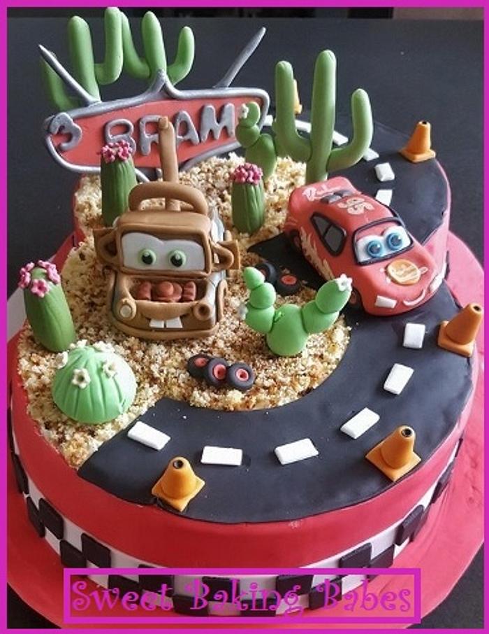 A cake full of Cars