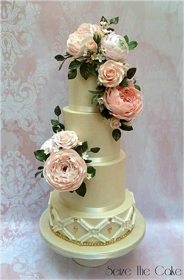 English rose wedding cake 