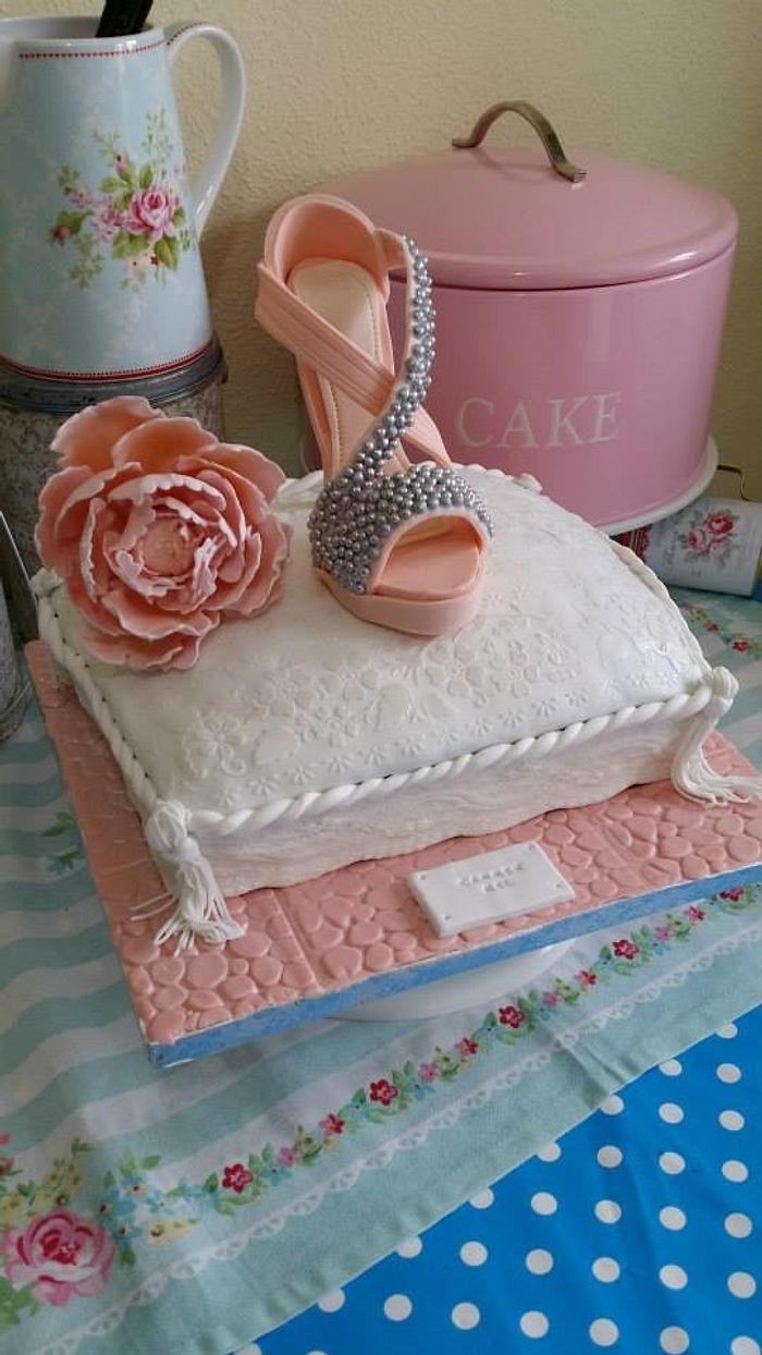 Shoes Cake Decorated Cake By Melbises Cakesdecor 