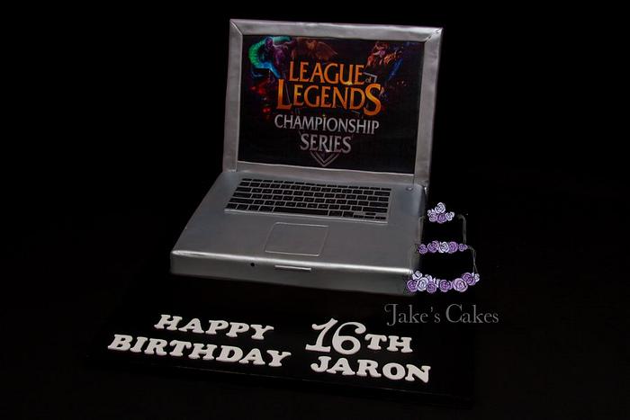 League of Legends Laptop cake