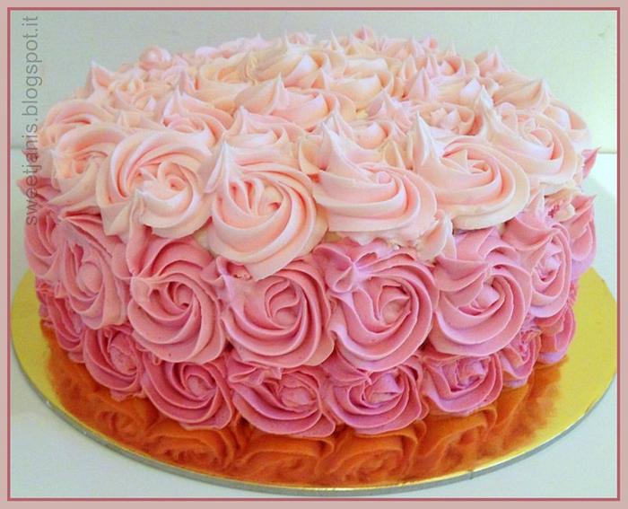 Swirl rose cake