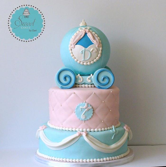 Cinderella Themed Cake 