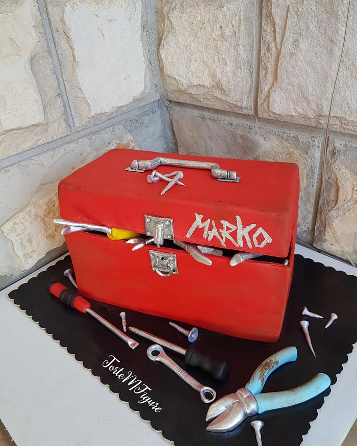 Tool box cake