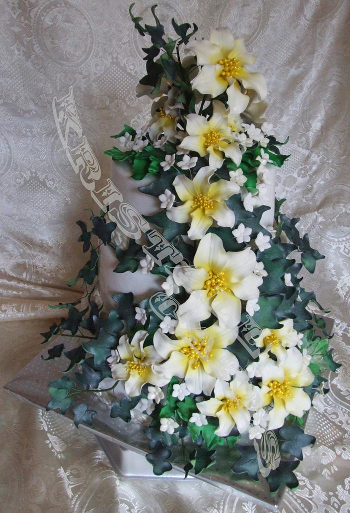 Wedding flower cake