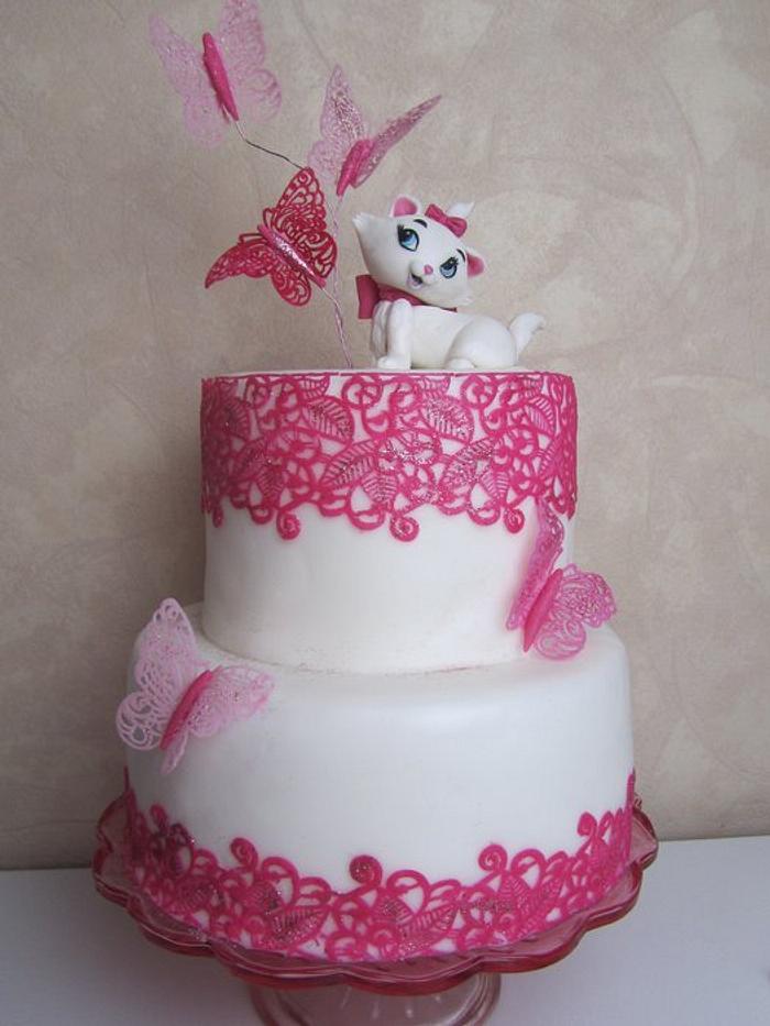 Butterfly Lace Cake with Marie from Aristocats