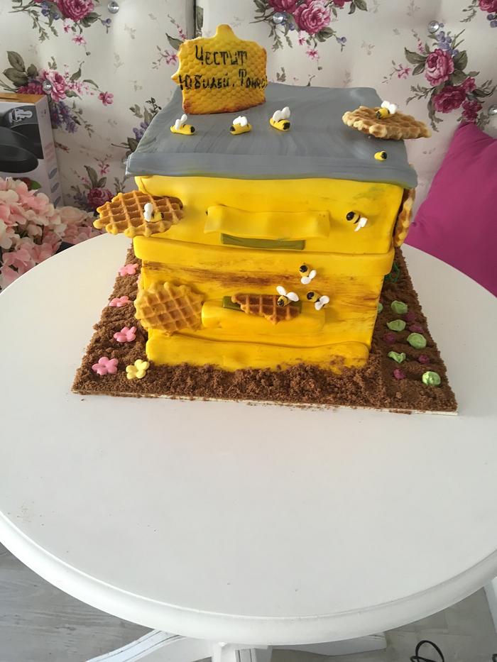 Bee Hive cake