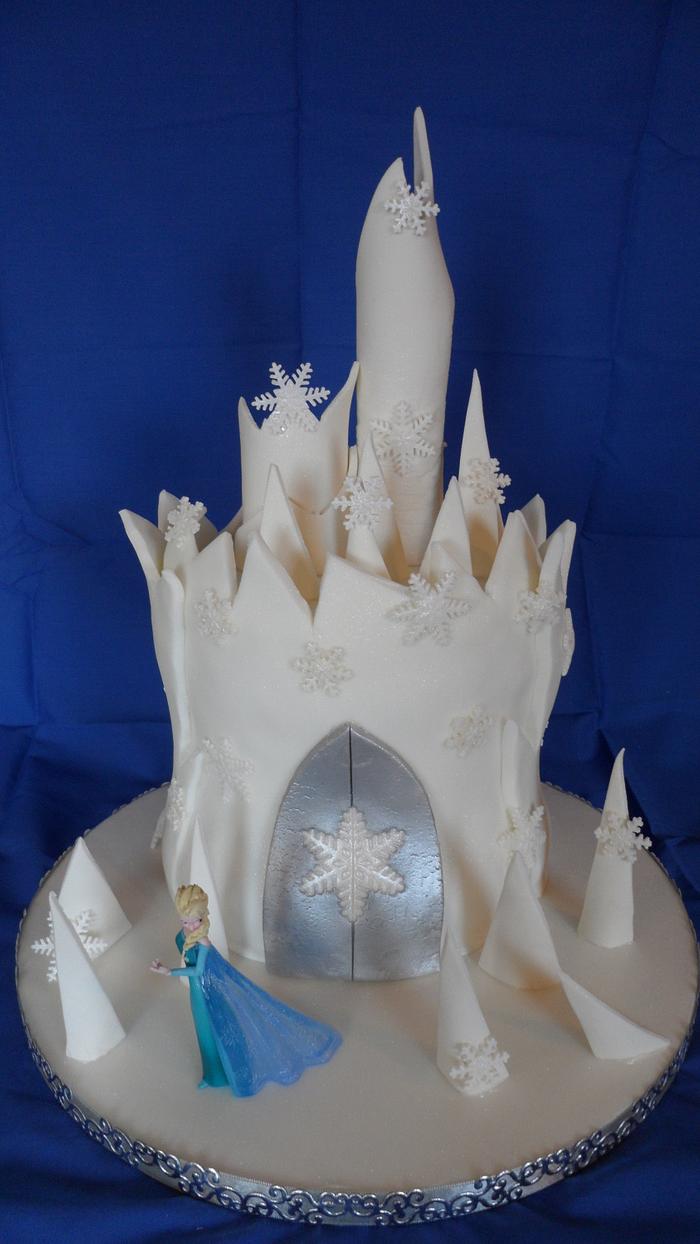 Frozen Elsa Castle Cake