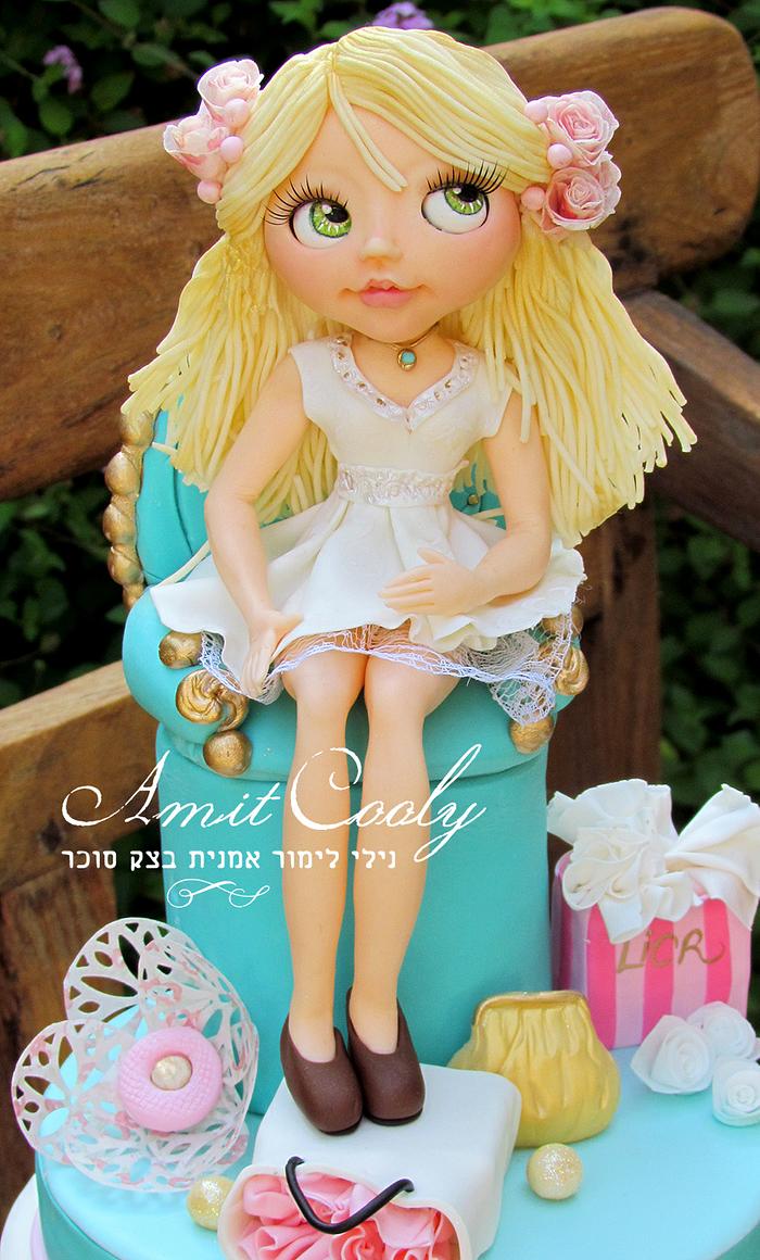 Cake decorated with Blythe doll