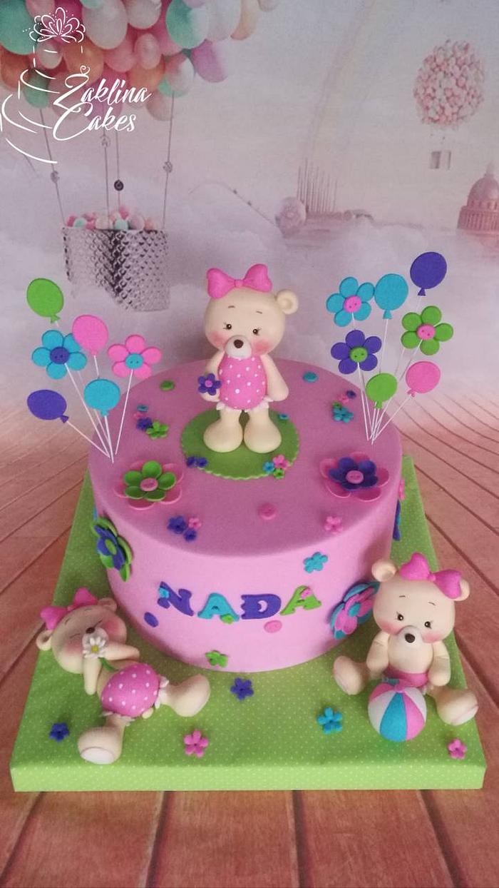 Sweet bear cake