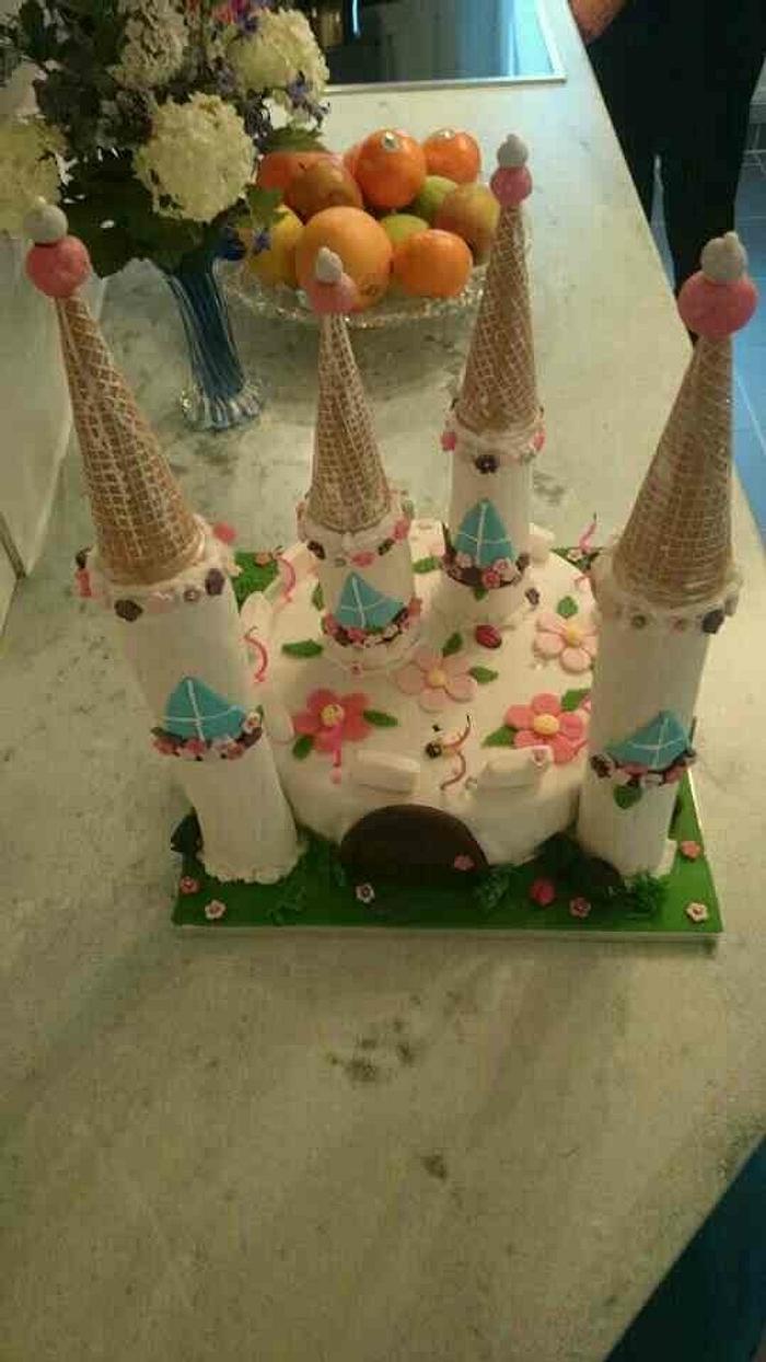 Princess castle birthday cake 