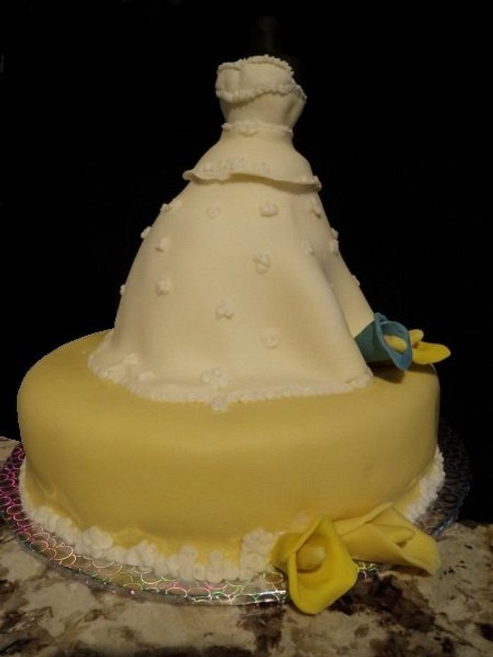 Bridal Mannequin Cake