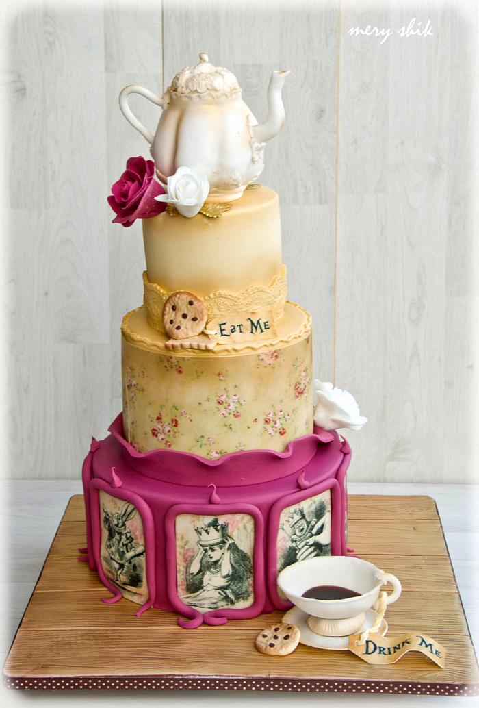 Alice in Wonderland - an old-fashioned cake