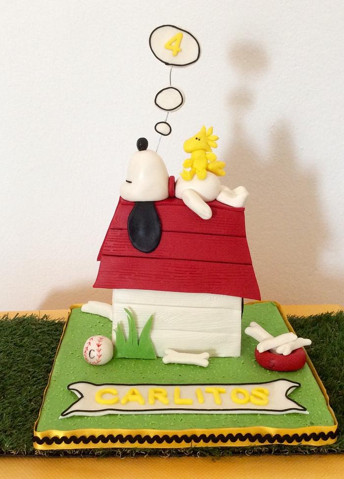 Snoopy Birthday Cake 
