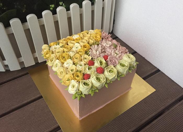 Square blossom style Korean buttercream flower cake