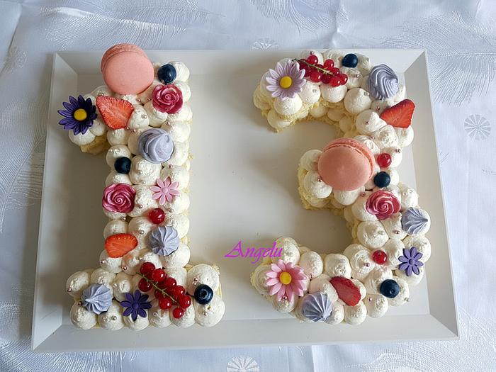 Number / letter cake