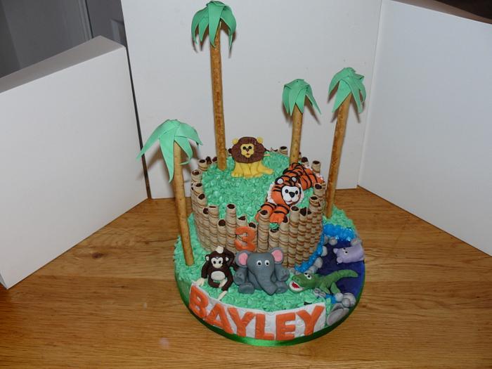 Jungle themed cake 