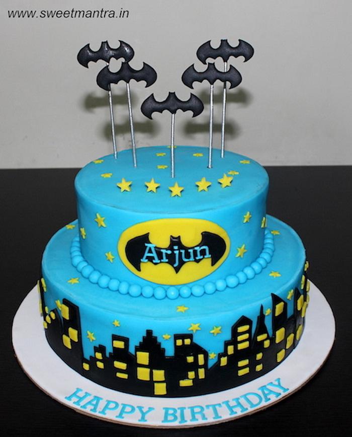 Batman superhero cake