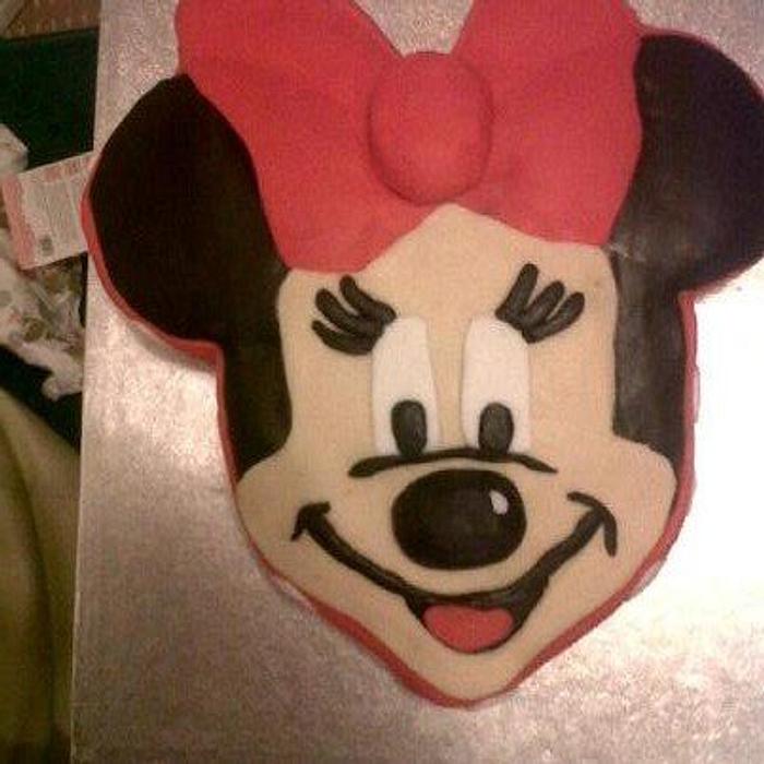 Minnie Mouse Cake