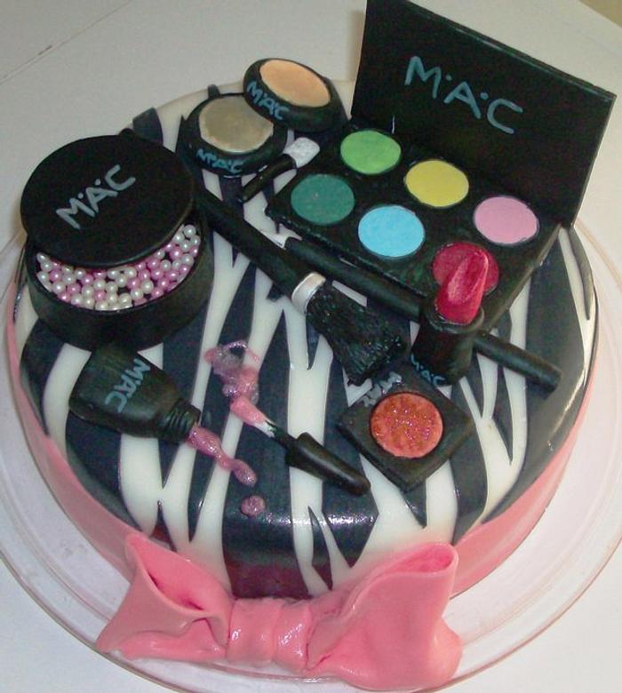 make up birthday cake