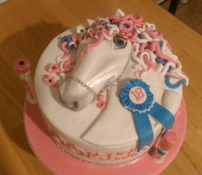 Curly Haired Classy Cake
