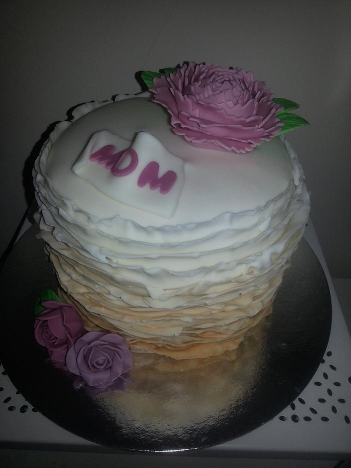 mothers day ruffle cake and cupcakes