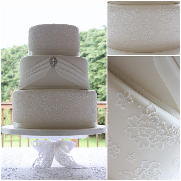 Lace Embroidery Wedding cake