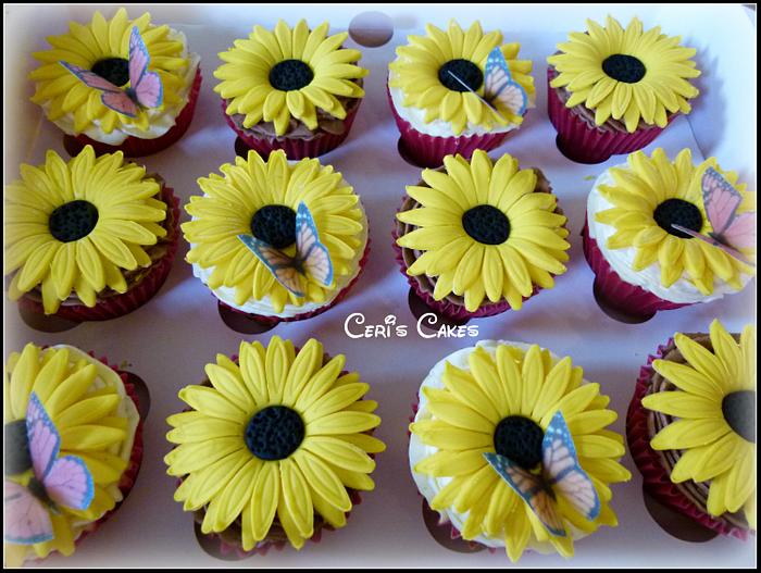 Sunflower cupcakes