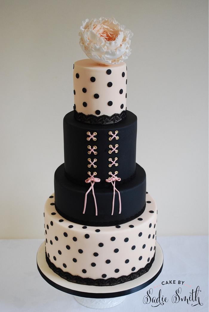 Wedding Cakes Inspired by Fashion
