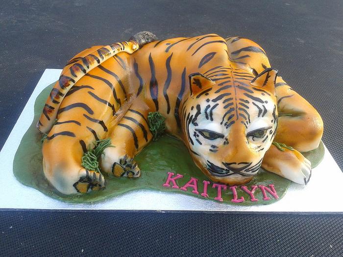 Tiger birthday cake