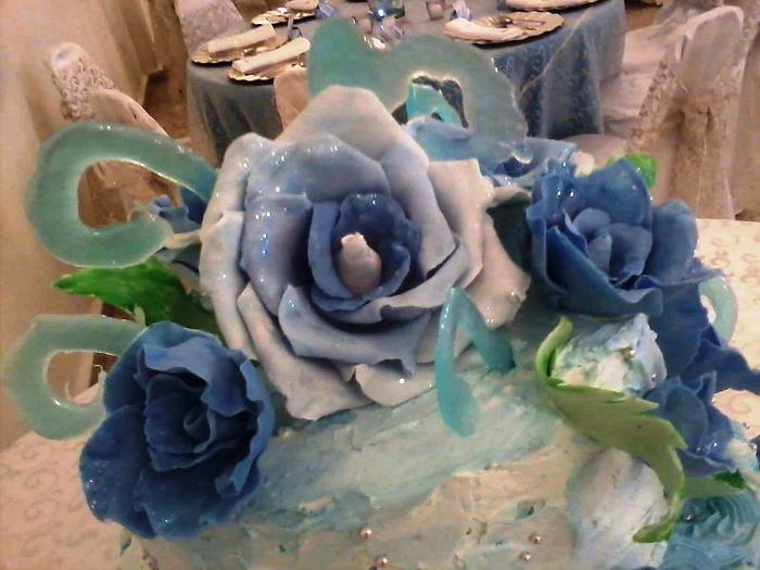 Blue roses cake