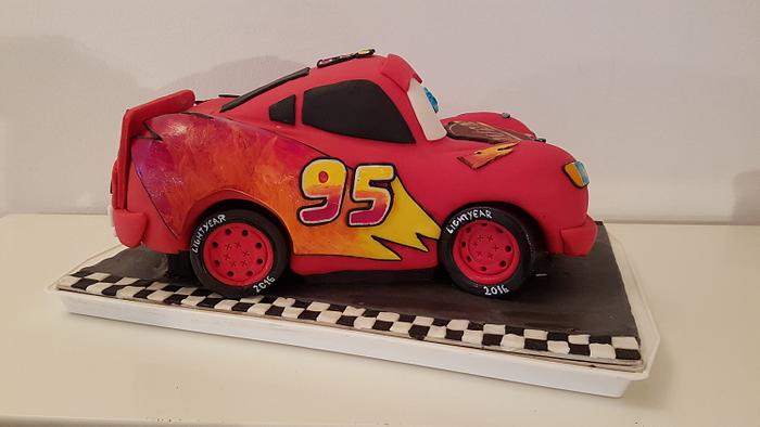 Lightning Mcqueen car cake