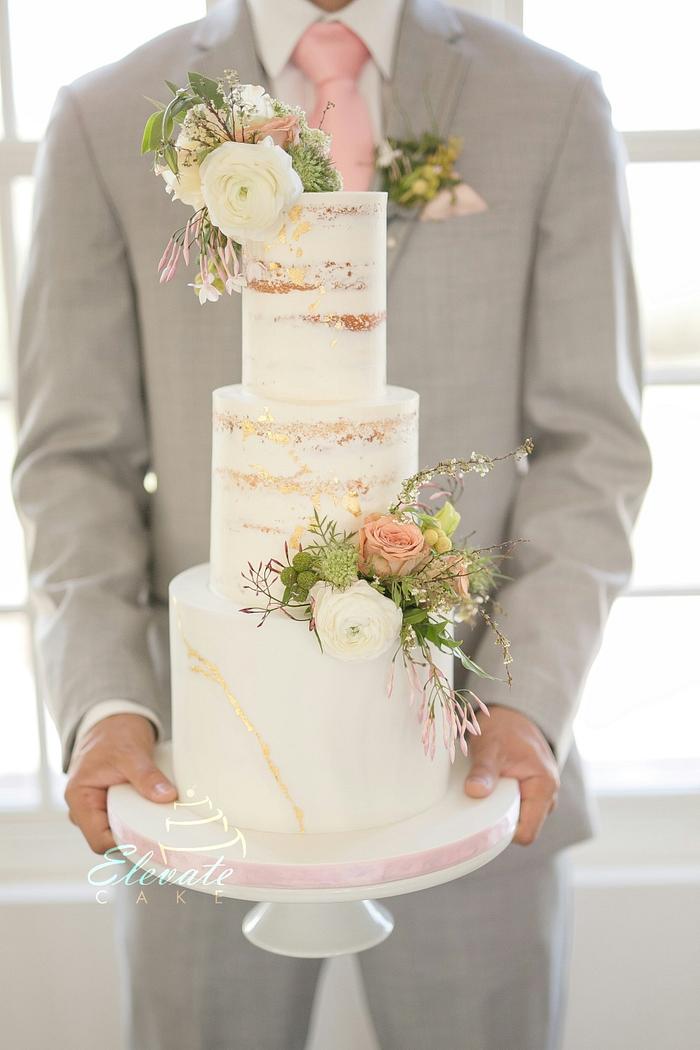 Styled Wedding Cake in Pastel Pink and Gold