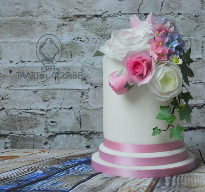 Cake with wafer paper flowers