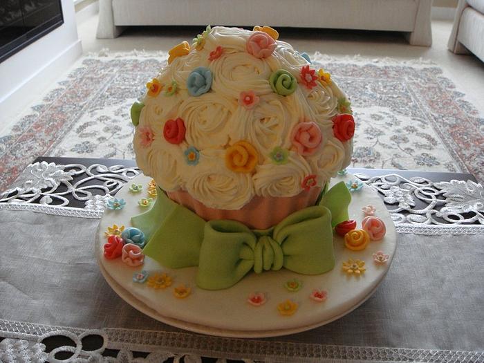 Giant cupcake